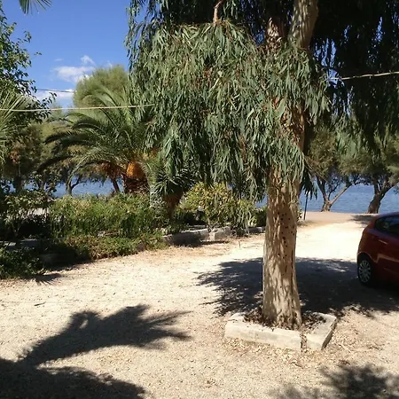 To Let To Kyma Skala Sikamineas Affittacamere Skala Sykamineas