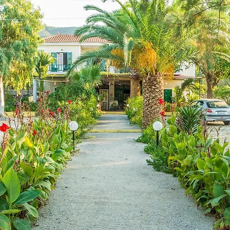 To Let To Kyma Skala Sikamineas Affittacamere 3*