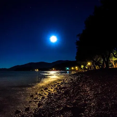 Affittacamere To Let To Kyma Skala Sikamineas
