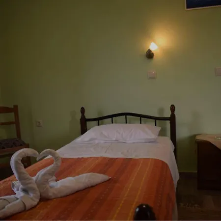 Affittacamere To Let To Kyma Skala Sikamineas 3*